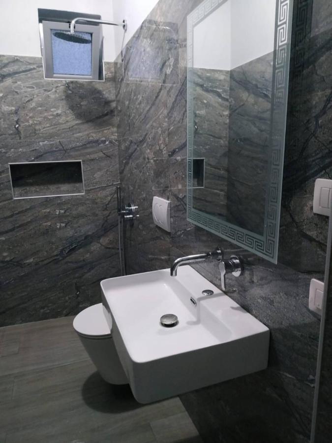 Gjirokastër River Bridge Private Room מראה חיצוני תמונה